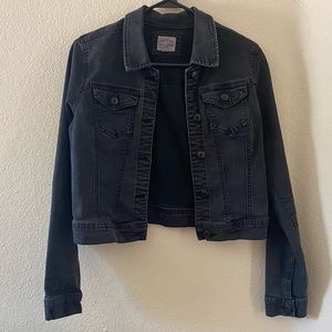 Black denim jean jacket size medium